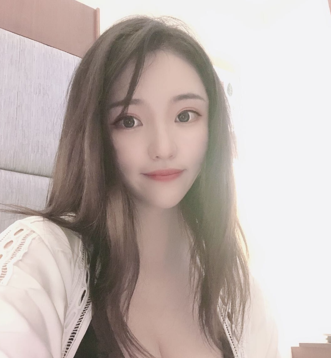 狠狠艹了余杭肥臀巨乳24岁小美女